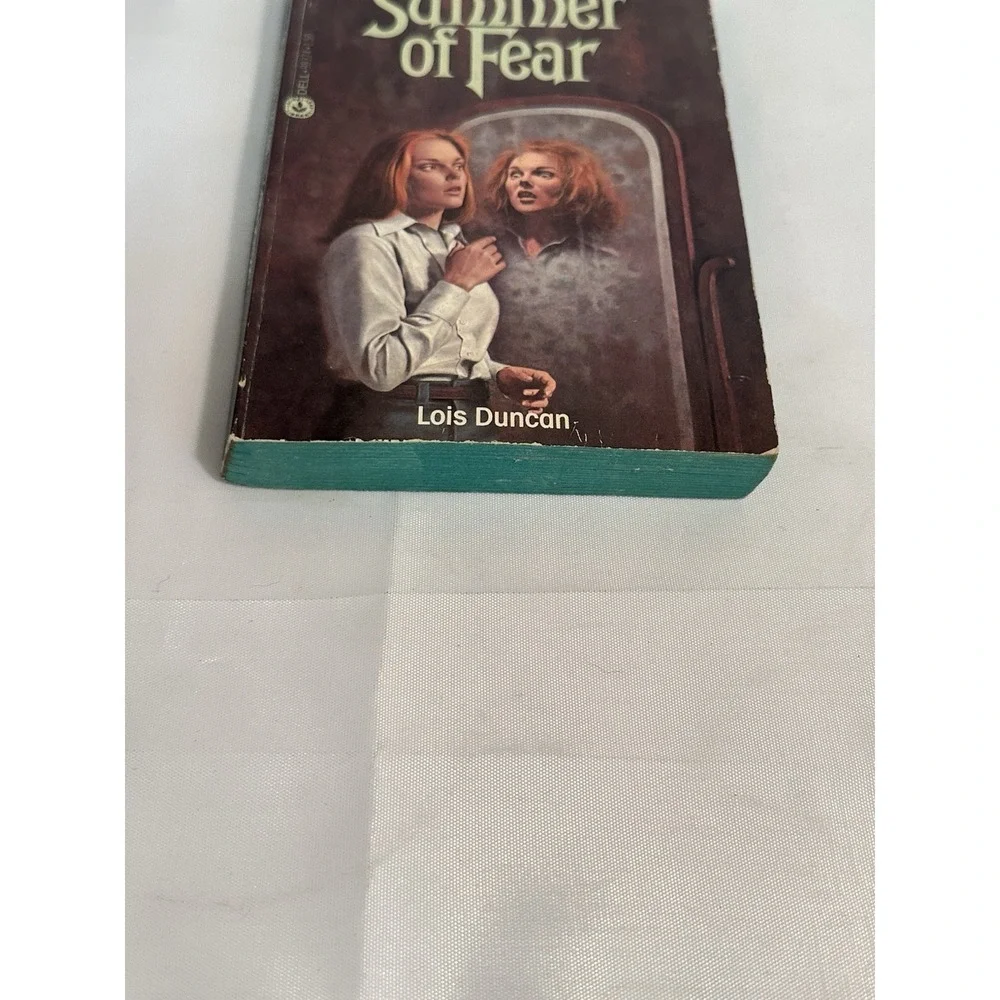VINTAGE 1978 Laurel-Leaf Suspense Book Summer of Fear by Lois Duncan